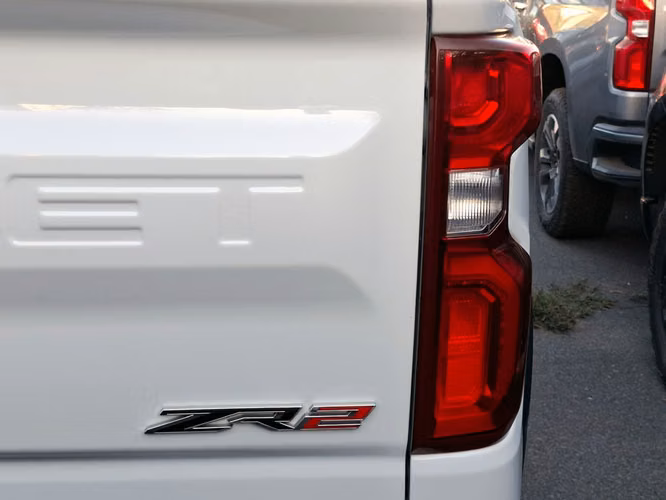 CHEVROLET SILVERADO 2023