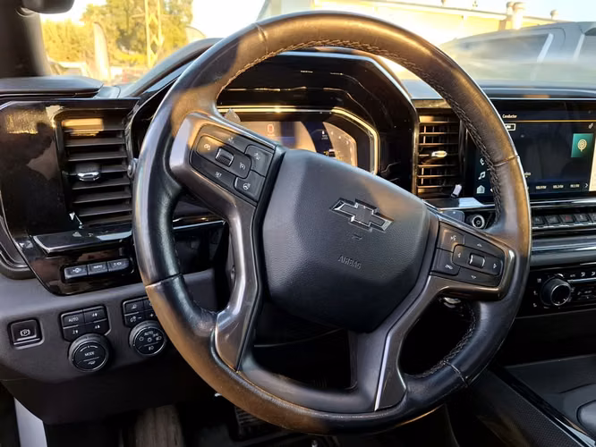 CHEVROLET SILVERADO 2023