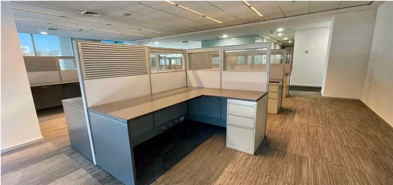 Arriendo OFICINA en Edificio Apoquindo 5400 en Las Condes
