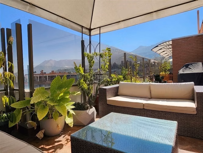 Departamento en venta de 4 dorm. en Vitacura
