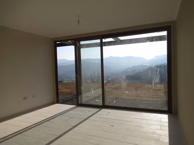 HERMOSA PARCELA CON CASA NUEVA  , HACIENDA LO OROZCO