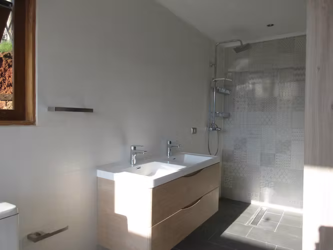 HERMOSA PARCELA CON CASA NUEVA  , HACIENDA LO OROZCO