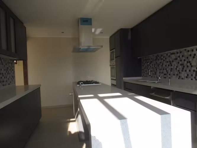 HERMOSA PARCELA CON CASA NUEVA  , HACIENDA LO OROZCO