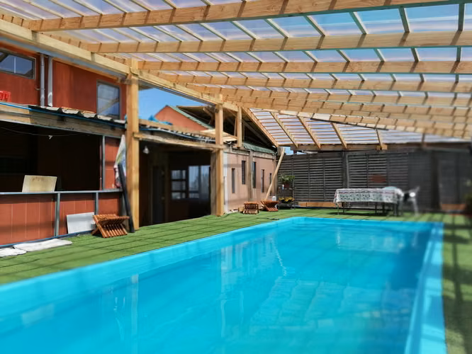 PARCELA  CON CASA Y PISCINA TECHADA , ALGARROBO