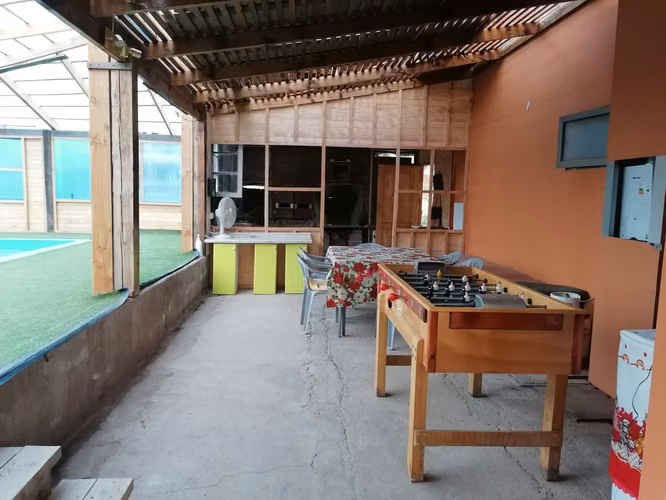 PARCELA  CON CASA Y PISCINA TECHADA , ALGARROBO