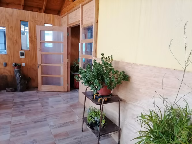 PARCELA  CON CASA Y PISCINA TECHADA , ALGARROBO