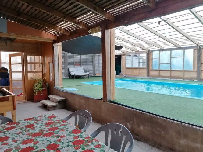 PARCELA  CON CASA Y PISCINA TECHADA , ALGARROBO