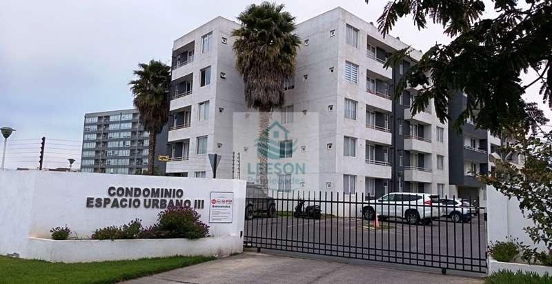 LA SERENA-VENTA DEPTO 3D/1B CON ESTACIONAMIENTO