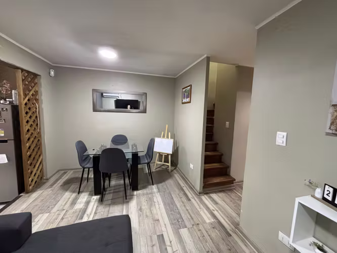 VENTA CASA 4D 2B ESTACIONAMIENTO TECHADO - Imagen 1