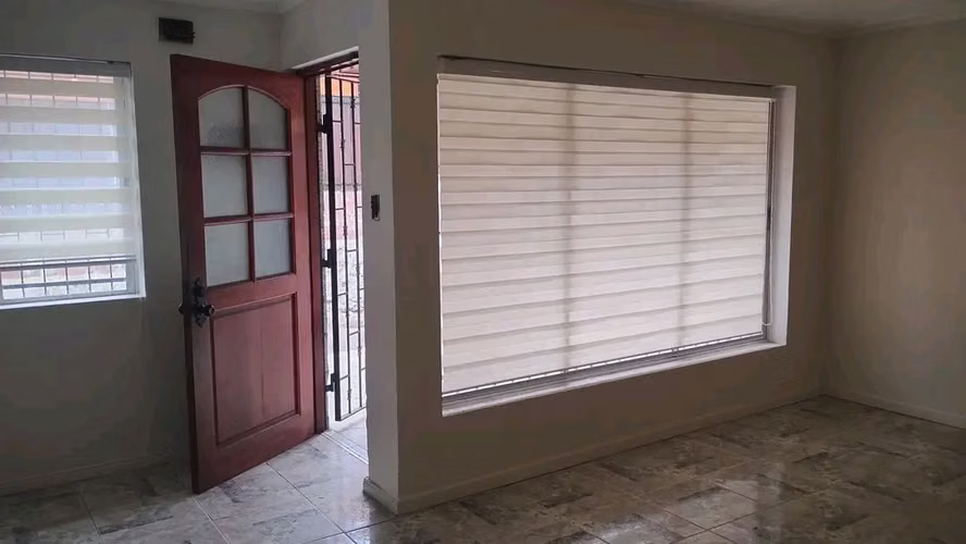 CASA CON PISCINA Y QUINCHO EN BARROS ARANA, QUILPUE