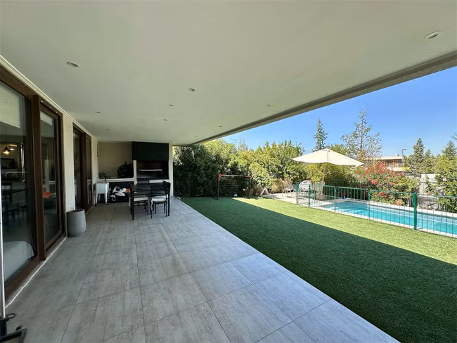 SE ESCUCHAN OFERTAS!  IMPECABLE CASA CONDOMINIO SAN ANSELMO