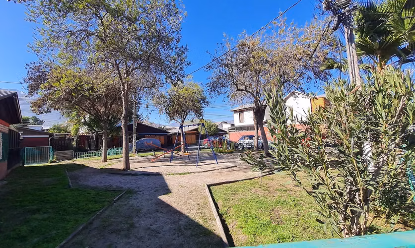 LINDA CASA DE 1 PISO, PASAJE CERRADO - Imagen 24