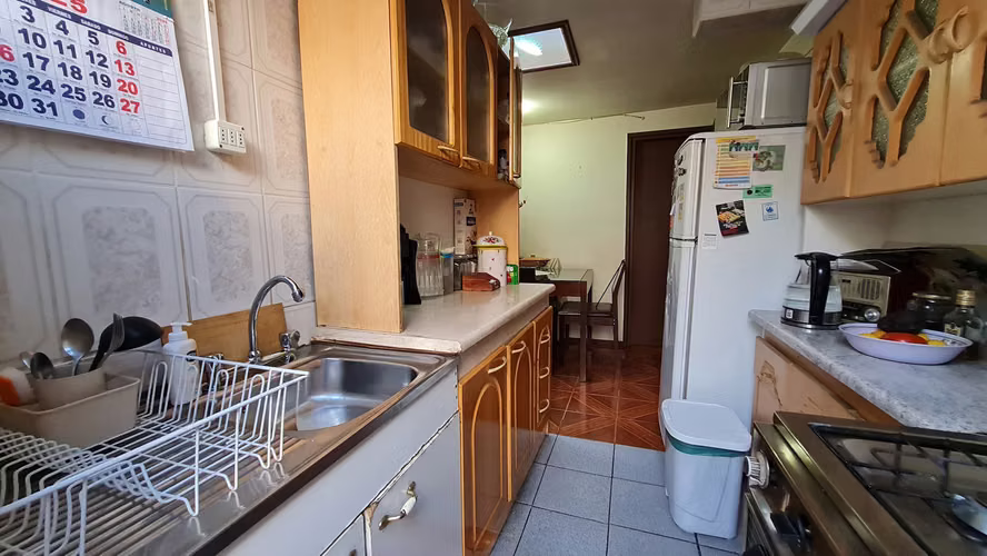LINDA CASA DE 1 PISO, PASAJE CERRADO - Imagen 12