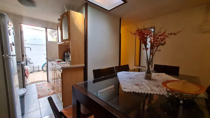 LINDA CASA DE 1 PISO, PASAJE CERRADO - Imagen 8