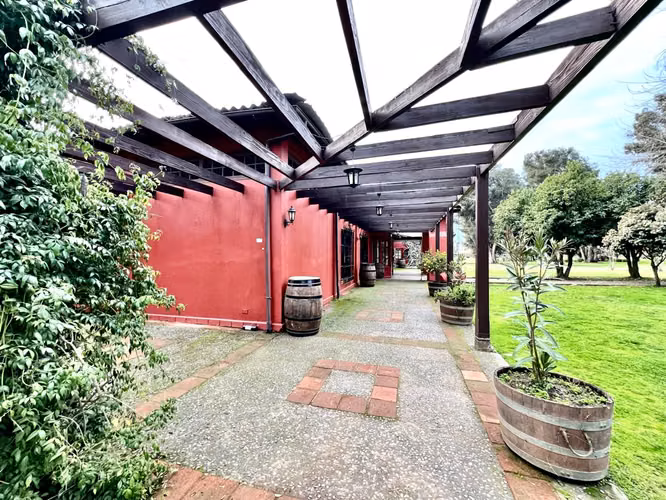 ACEPTAMOS OFERTAS CASA PARCELA EN 5000 M2 CONDOMINIO
