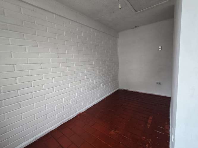VIVE EN UN BARRIO TRANQUILO CONSOLIDADO - Imagen 13