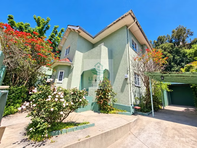 CERRO MERCED-VENTA CASA AMPLIA 3D/2B EXCELENTE UBICACIÓN - Imagen 2