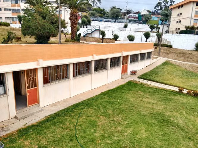 AMPLIO DEPARTAMENTO BARRIO RESIDENCIAL PLAYA ANCHA VISTA MAR