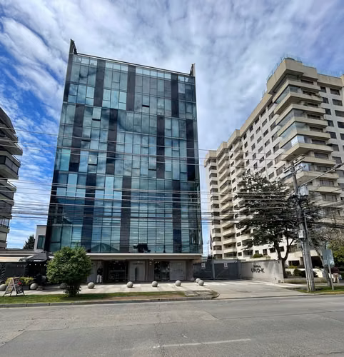 INVIERTE EN OFICINA EDIFICIO UNO-K,  A PASOS DEL PORTAL
