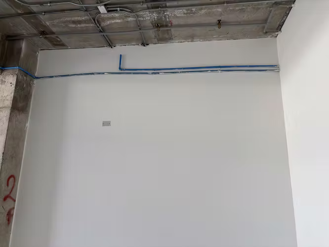 LOCAL COMERCIAL NUEVO EN ARRIENDO