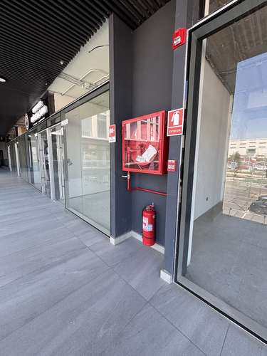 LOCAL COMERCIAL NUEVO EN ARRIENDO - Imagen 10