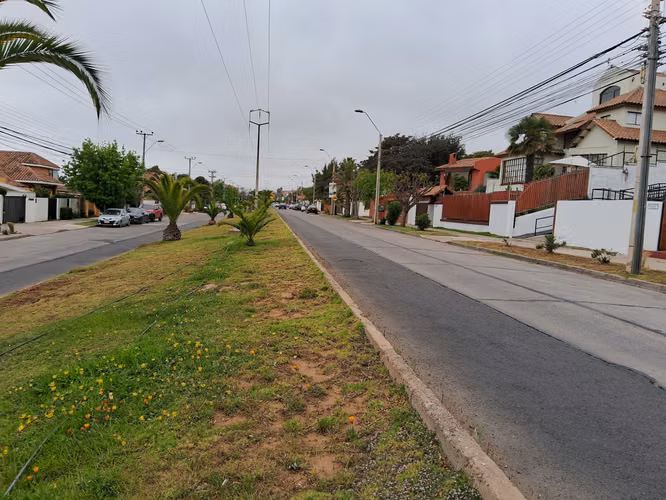 HERMOSA Y AMPLIA CASA EN LA SERENA, SECTOR SAN JOAQUIN