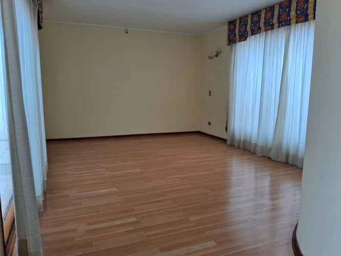 HERMOSA Y AMPLIA CASA EN LA SERENA, SECTOR SAN JOAQUIN
