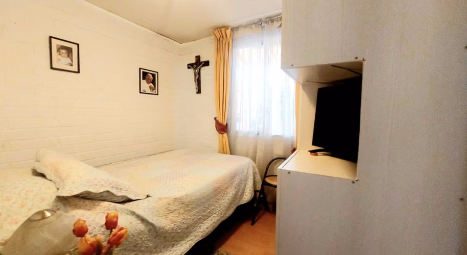 VENTA EN MAIPÚ 6H 2B 1E RECINTO CERRADO