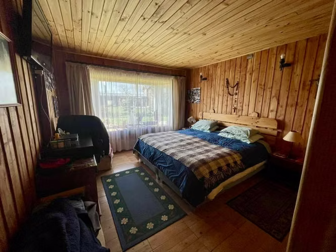 CASA DE 2 PISOS EN FRUTILLAR ALTO, VILLA ALEGRE