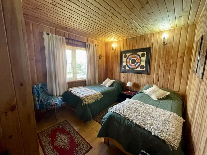 CASA DE 2 PISOS EN FRUTILLAR ALTO, VILLA ALEGRE