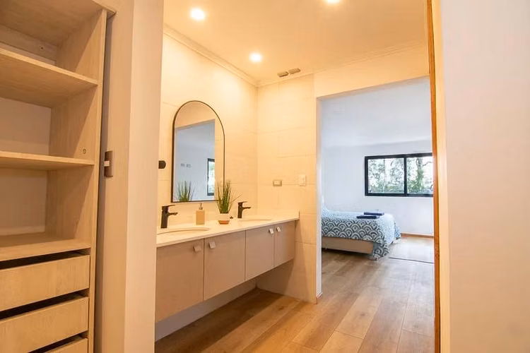 VENTA CASA EN LA PUNTILLA, CONFORT, ESTILO Y  ESPACIOS - Imagen 12