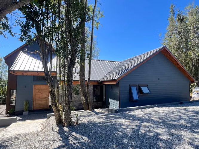 OPORTUNIDAD EN LA PUNTILLA, CASA DE 237 M2, TERRENO 785 M2 - Imagen 2