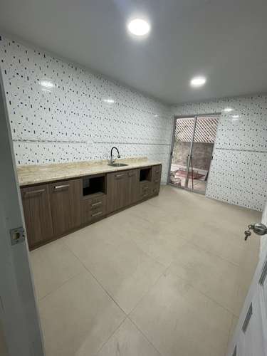 VENTA LOCAL COMERCIAL  EXCELENTE UBICACION