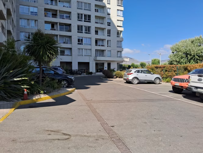 ARRIENDO AÑO CORRIDO EDIFICIO MARINA OCEANO - Imagen 12