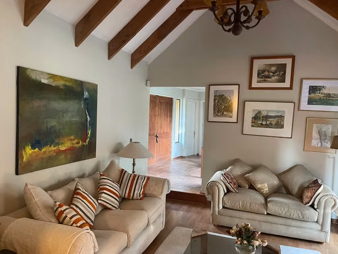 VENTA HERMOSA CASA EN CONDOMINIO LOS TILOS BUIN