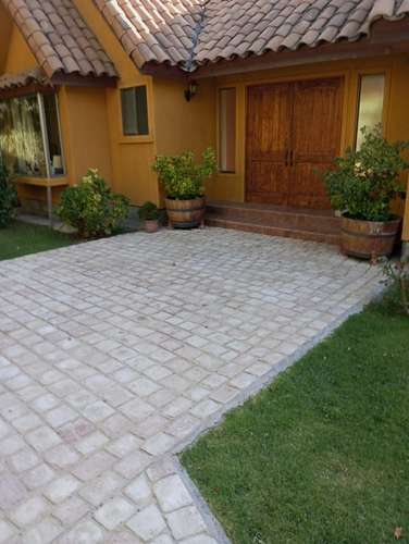 VENTA CASA CHILENA EN CONDOMINIO LOS TILOS BUIN  3D 3B - Imagen 3