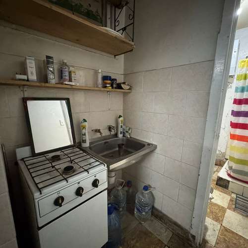 SE VENDE AMPLIA CASA CON POTENCIAL COMERCIAL - Imagen 5