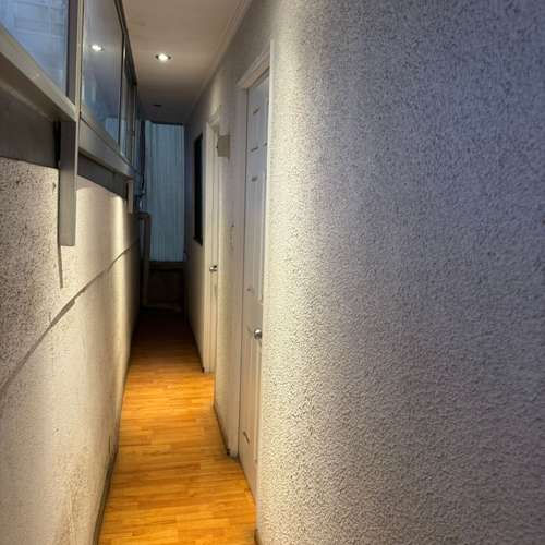 SE VENDE AMPLIA CASA CON POTENCIAL COMERCIAL - Imagen 21