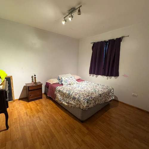 SE VENDE AMPLIA CASA CON POTENCIAL COMERCIAL - Imagen 11