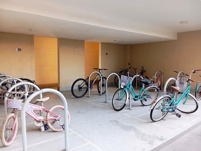 VENTA 1D 1B  CON BODEGA A PASOS DEL METRO EL PARRON