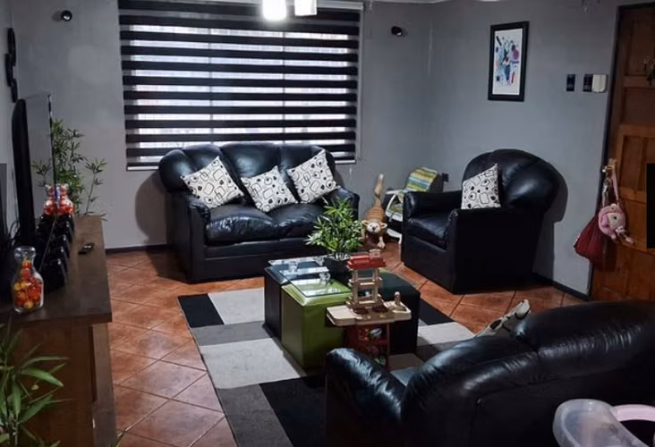 CASA 2 PISOS, 190 M2 CONST, 306 M2 TERR, 4D, 4B, 3E, PISCINA - Imagen 3