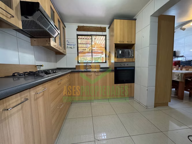 MT HERMOSA CASA EN CONDOMINIO 4D/4B - Imagen 10