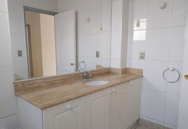 CASA EN VENTA EN LAS VENDIMIA SUR