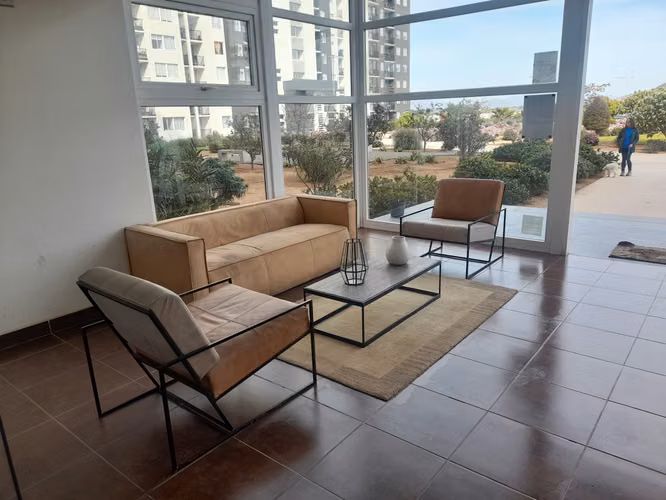 AÑO CORRIDO , EN CONDOMINIO ALTO HACIENDA - Imagen 3