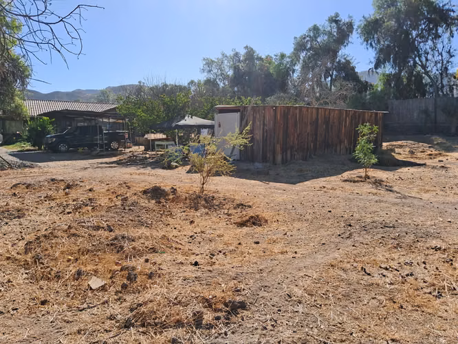 BELLA CASA EN 4000 METROS CUADRADOS VICUÑA