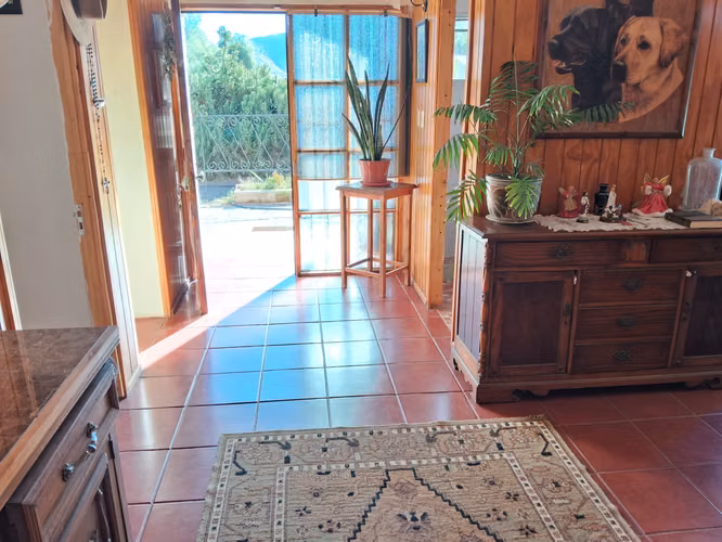 BELLA CASA EN 4000 METROS CUADRADOS VICUÑA