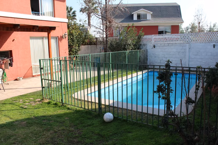 HERMOSA CASA EN CONDOMINIO PISCINA