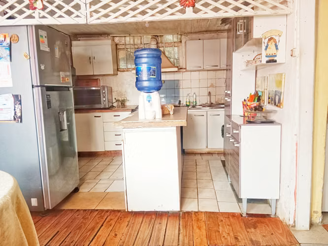 TERRENO PLANO CON CASA IDEAL INVERSIÓN