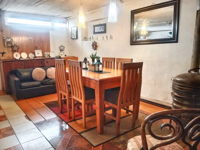 TERRENO PLANO CON CASA IDEAL INVERSIÓN