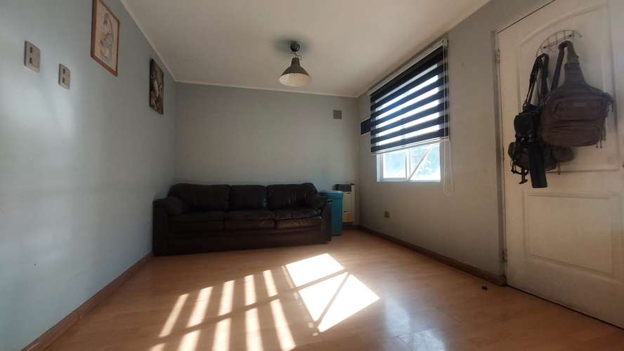 VENTA CASA 2 PISOS SANTA MARIA DE MAIPÚ 4H 3B 2E - Imagen 2